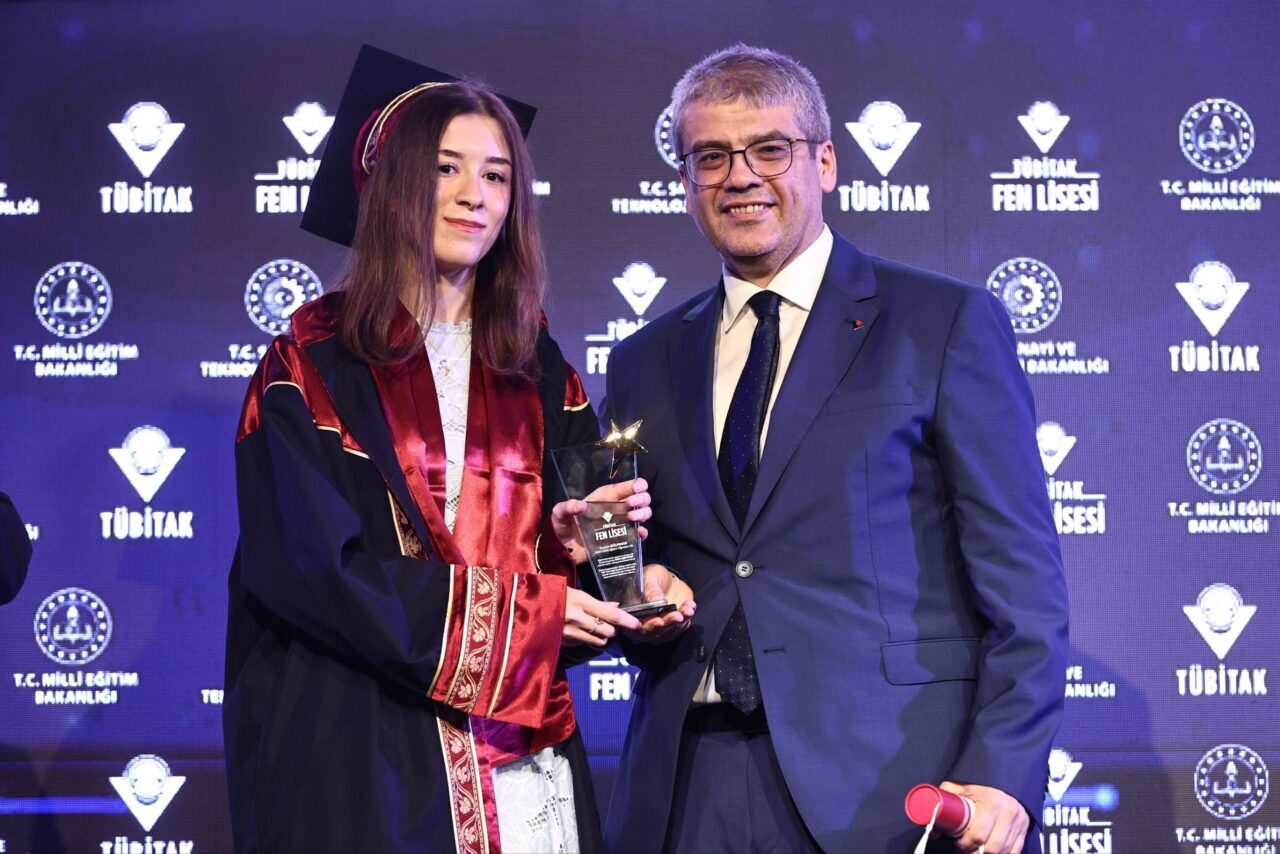 - Sanayi ve Teknoloji Bakanı Mehmet Fatih Kacır:
- "İnanıyorum ki