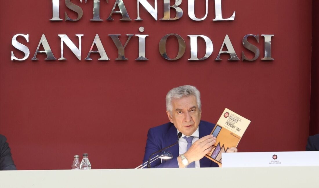 - TÜPRAŞ, geçen yıl, üretimden satışlarda 698,8 milyar  lirayla