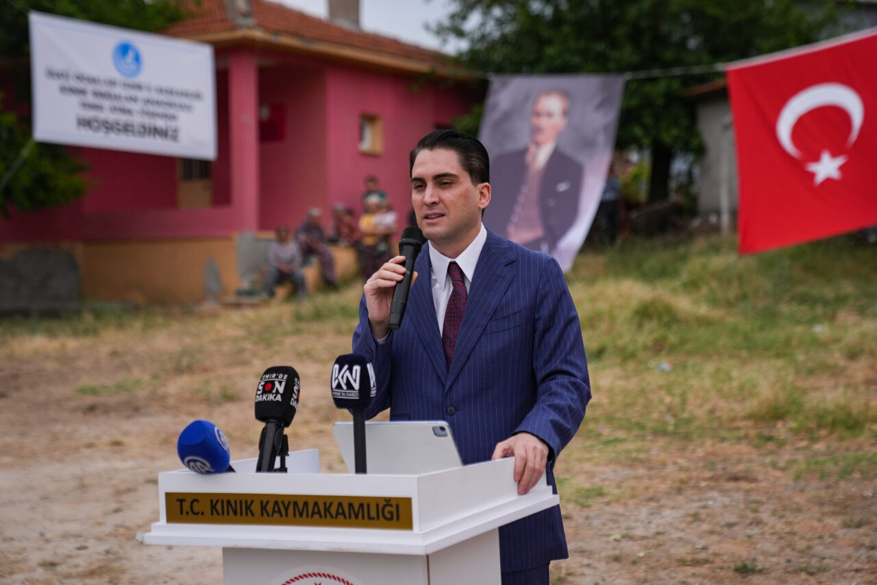 İZMİR (AA) – Ülkü Ocakları İzmir İl Başkanlığınca Kınık ilçesinde