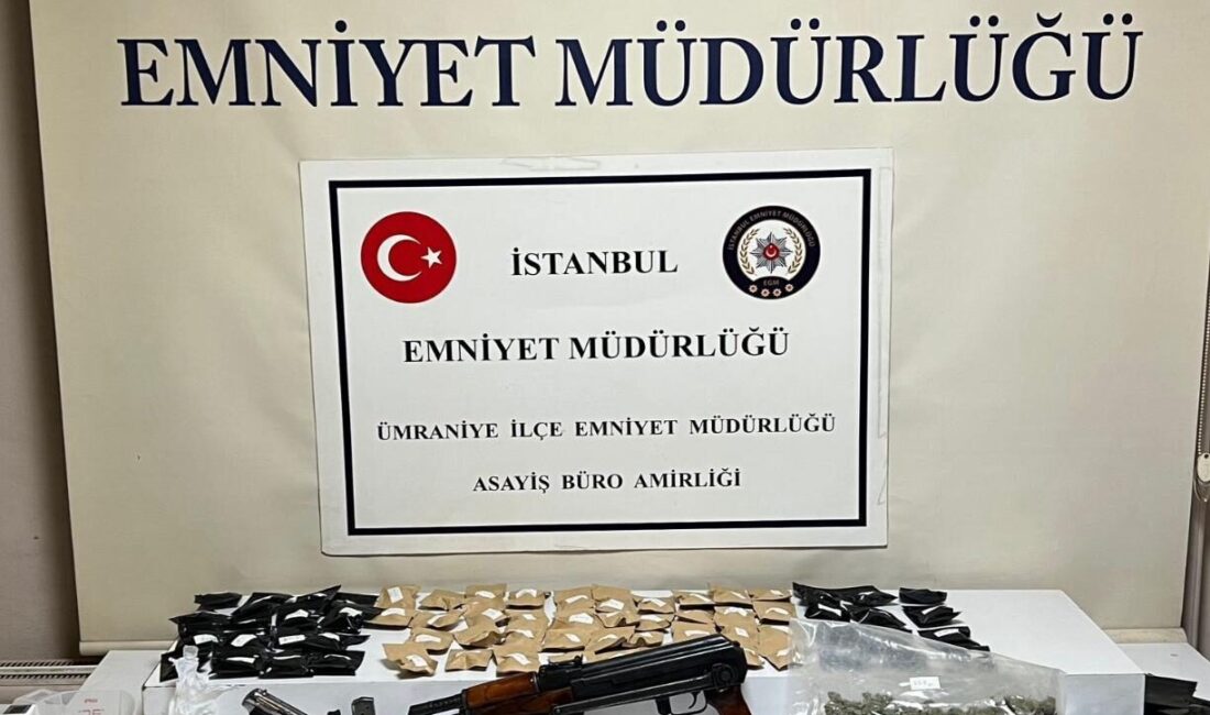 İSTANBUL (AA) – Ümraniye'de, iki ayrı uyuşturucu operasyonunda gözaltına alınan