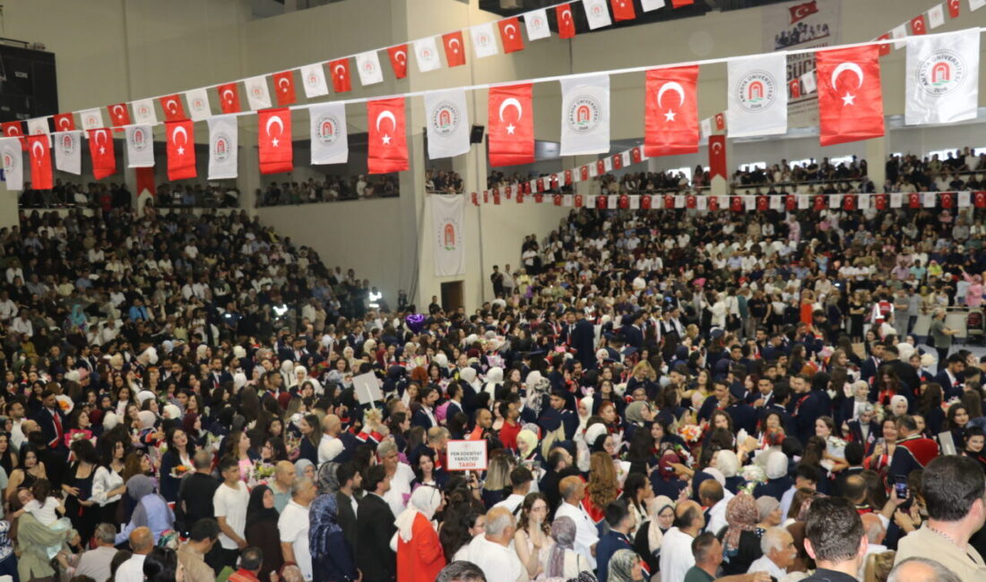 - Amasya Üniversitesi İlahiyat Fakültesi'nden mezun olan 24 yaşındaki Derya