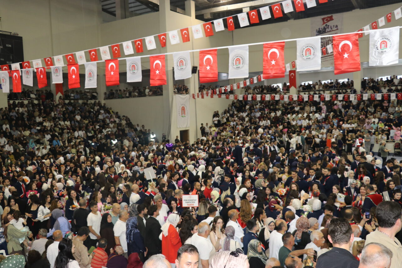 - Amasya Üniversitesi İlahiyat Fakültesi'nden mezun olan 24 yaşındaki Derya