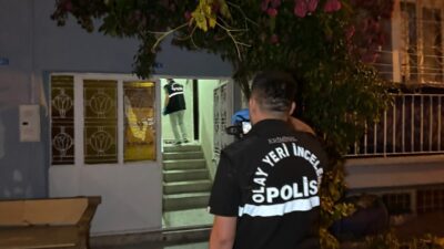 UŞAK (AA) – Uşak'ta evinin balkonundan zemine düşen kadın hayatını