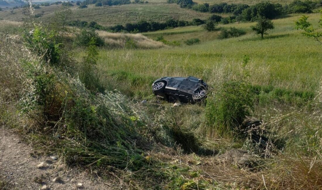 UŞAK (AA) – Uşak'ta otomobilin devrilmesi sonucu 1 kişi öldü,