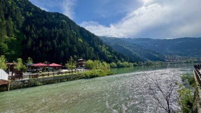 TRABZON (AA) – Trabzon'un önemli turizm merkezlerinden Uzungöl'de yeni sezon
