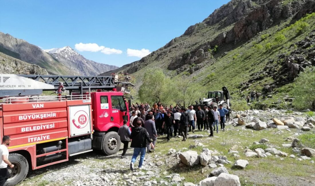 VAN (AA) – Van'ın Bahçesaray ilçesinde dereye düşen 22 yaşındaki