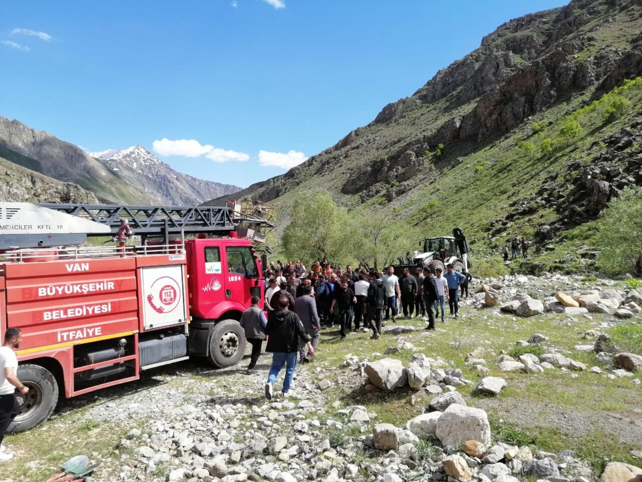 VAN (AA) – Van'ın Bahçesaray ilçesinde dereye düşen 22 yaşındaki