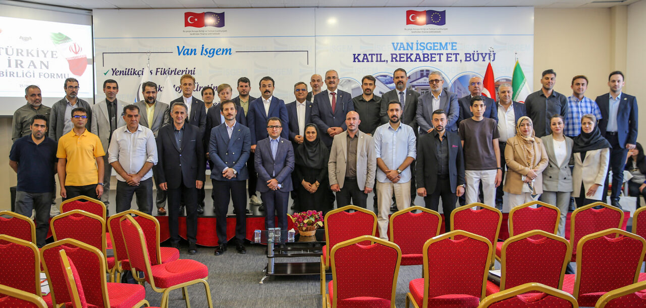 VAN (AA) – Van'da, Türkiye-İran arasındaki ticari, ekonomik ve yatırım