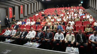 YALOVA (AA) – Yalova Üniversitesi "Peyzaj ve Süs Bitkilerinde Yeni