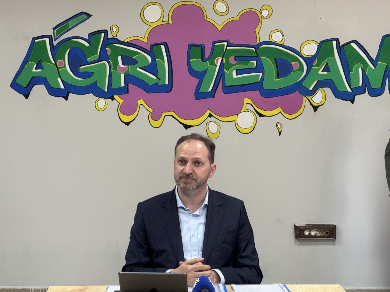 - "Bağımlı her genç vatan toprağından kaybedilmiş bir karış topraktır