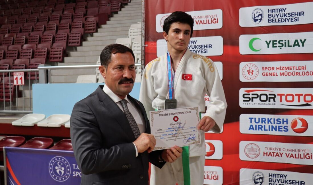 HATAY (AA) – Yeşilay Yıldızlar Judo Türkiye Şampiyonası başladı. Hatay
