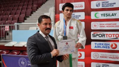 HATAY (AA) – Yeşilay Yıldızlar Judo Türkiye Şampiyonası başladı. Hatay