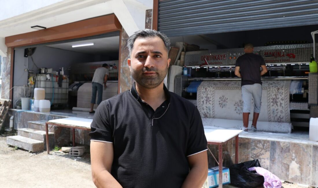 ADANA (AA) – Adana'nın merkez Seyhan ilçesinde halı yıkama tesisi
