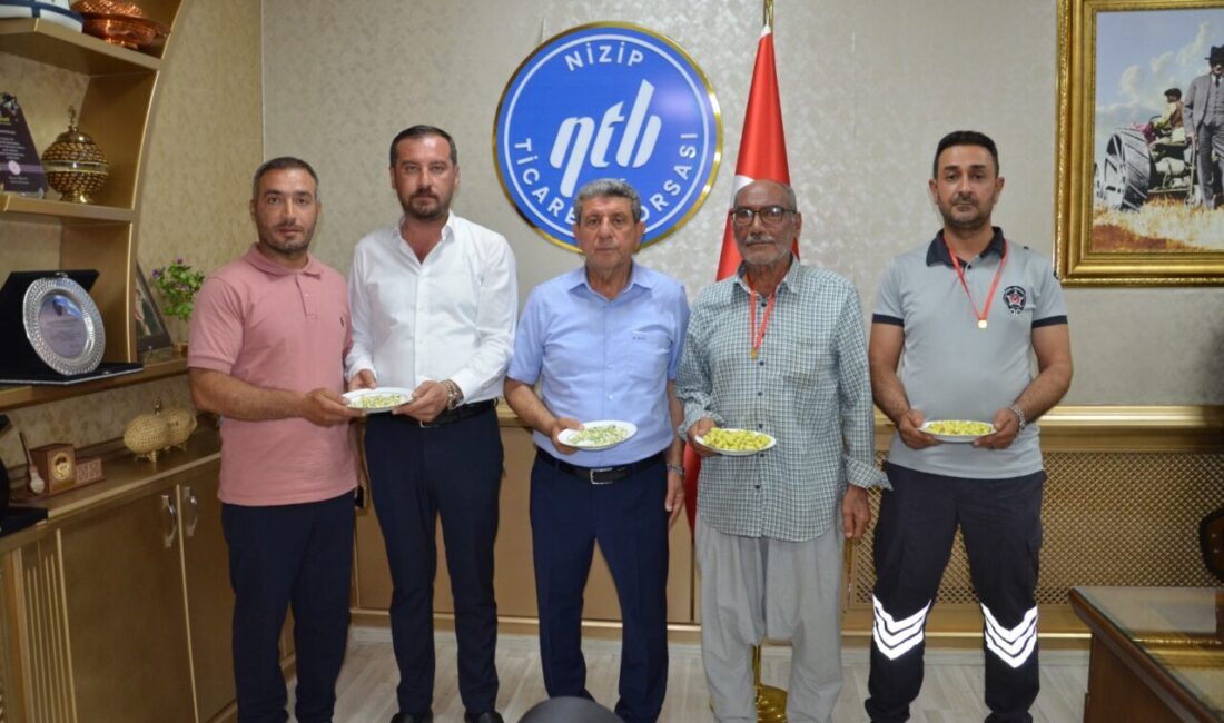 GAZİANTEP (AA) – Gaziantep'in Nizip ilçesinde yılın ilk erkenci boz