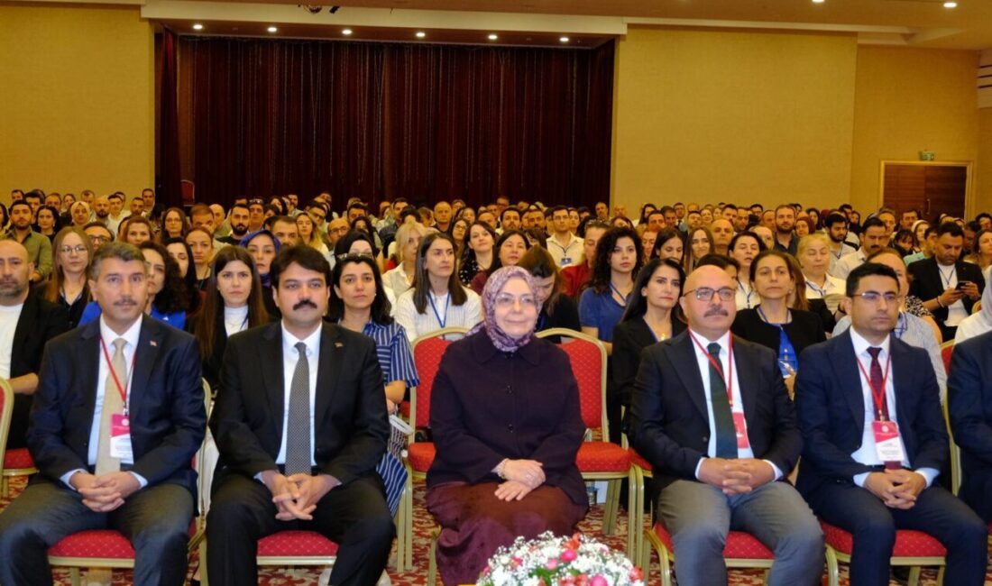 - 729 öğretmen ve 36 okutmanın katıldığı eğitim programıyla, yurt