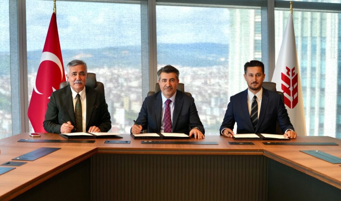 - Ziraat Bankası Genel Müdürü Alpaslan Çakar:
- "Ziraat Bankası olarak
