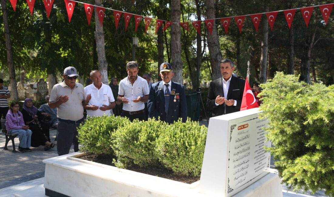 - Ziyaretçilerden Yasin Ağırtopçu:
- "Buraya gelmek ilk defa kısmet oldu,