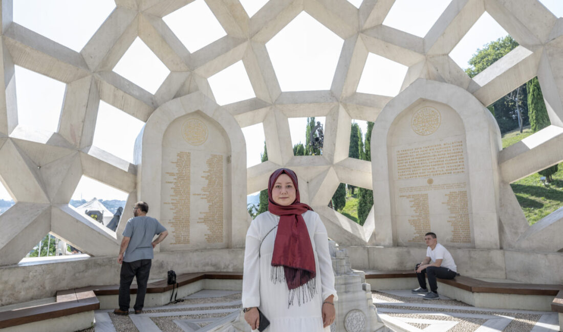 - Merve Gülizar Tan:
- "Biz, o gün bir ve beraber