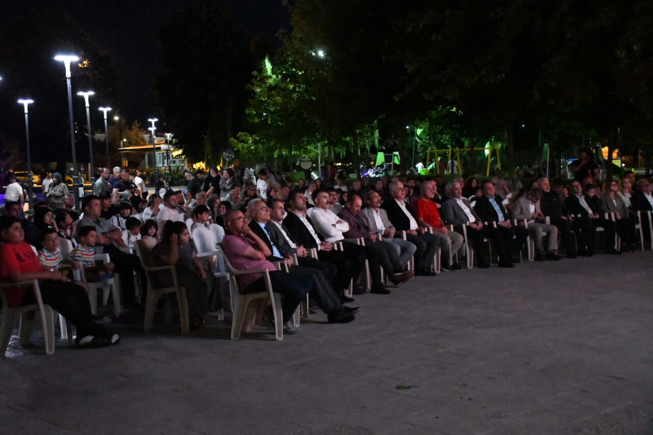 DÜZCE (AA) – Düzce'de, "15 Temmuz Demokrasi ve Milli Birlik