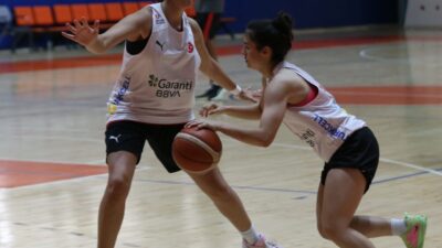 ÇANAKKALE (AA) – 16 Yaş Altı Yıldız Kız Basketbol Milli