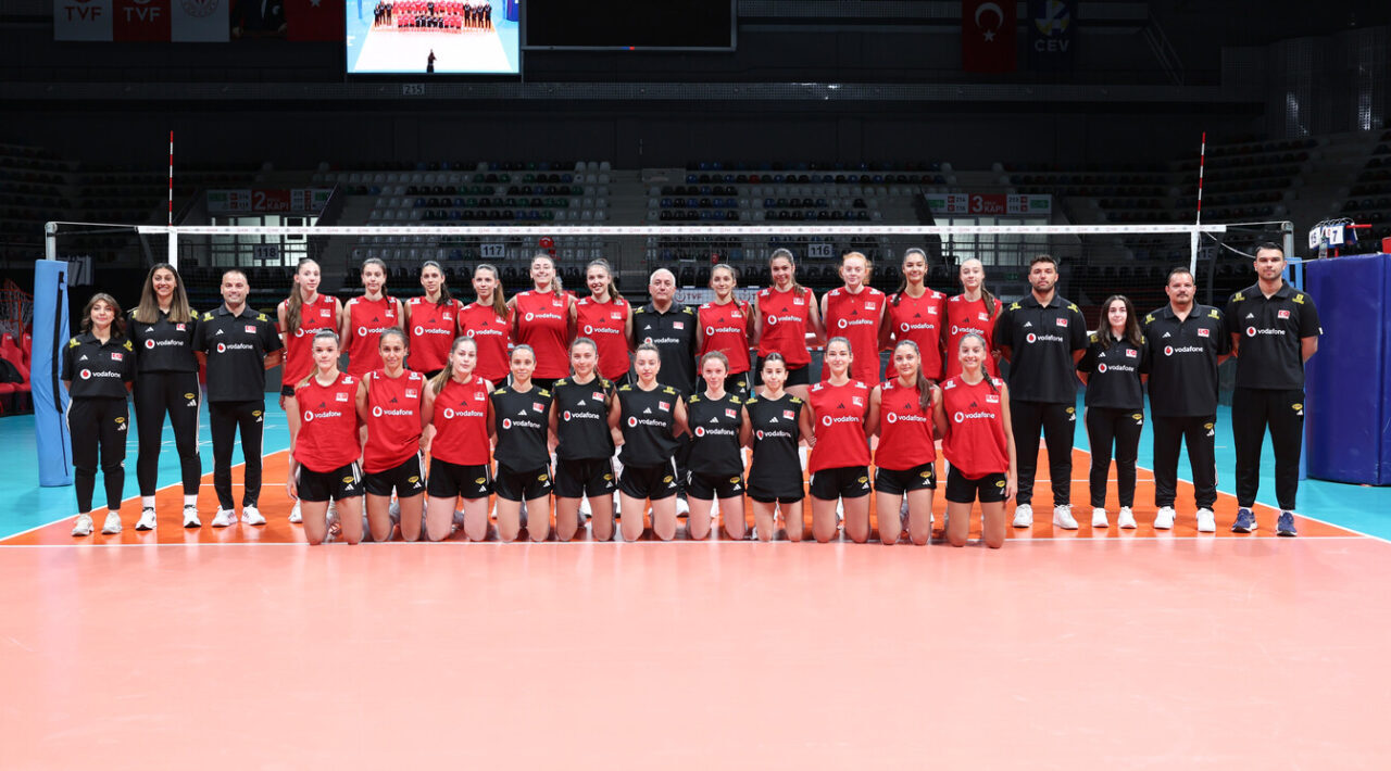 ANKARA (AA) – 20 Yaş Altı Kadın Milli Voleybol Takımı,