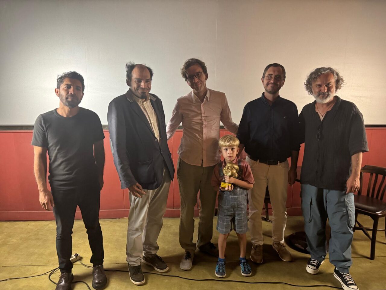 - Bu yıl "Altın Cüce En İyi Ulusal Film Ödülü"ne,
