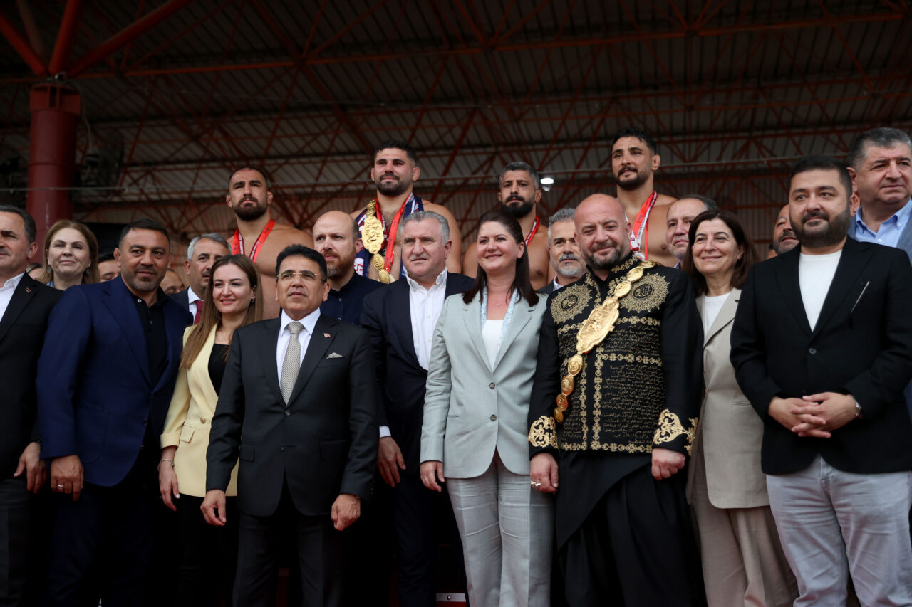 EDİRNE (AA) – 665. Tarihi Kırkpınar Yağlı Güreşleri'nin başpehlivanı Erkan