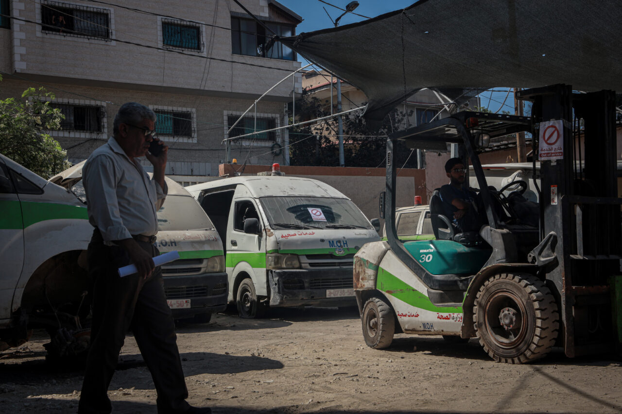 - Gazze'deki Sağlık Bakanlığına bağlı araçların yüzde 70'i kullanılamıyor
- Ambulans