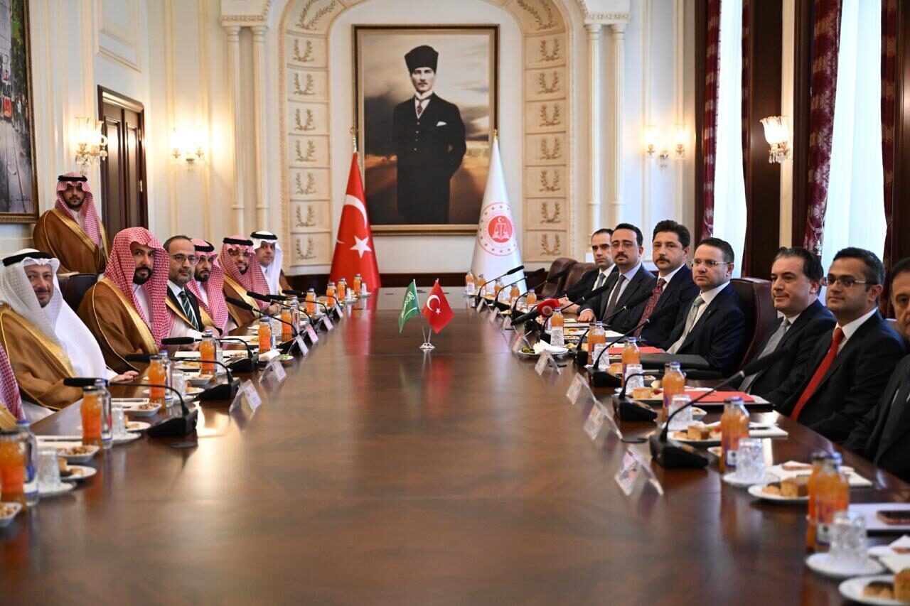- "Yargının dijitalleşmesi, yapay zeka destekli uygulamalar, siber güvenlik, adli