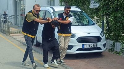 ADANA (AA) – Adana'nın merkez Çukurova ilçesinde eşini darbedip bıçaklayan