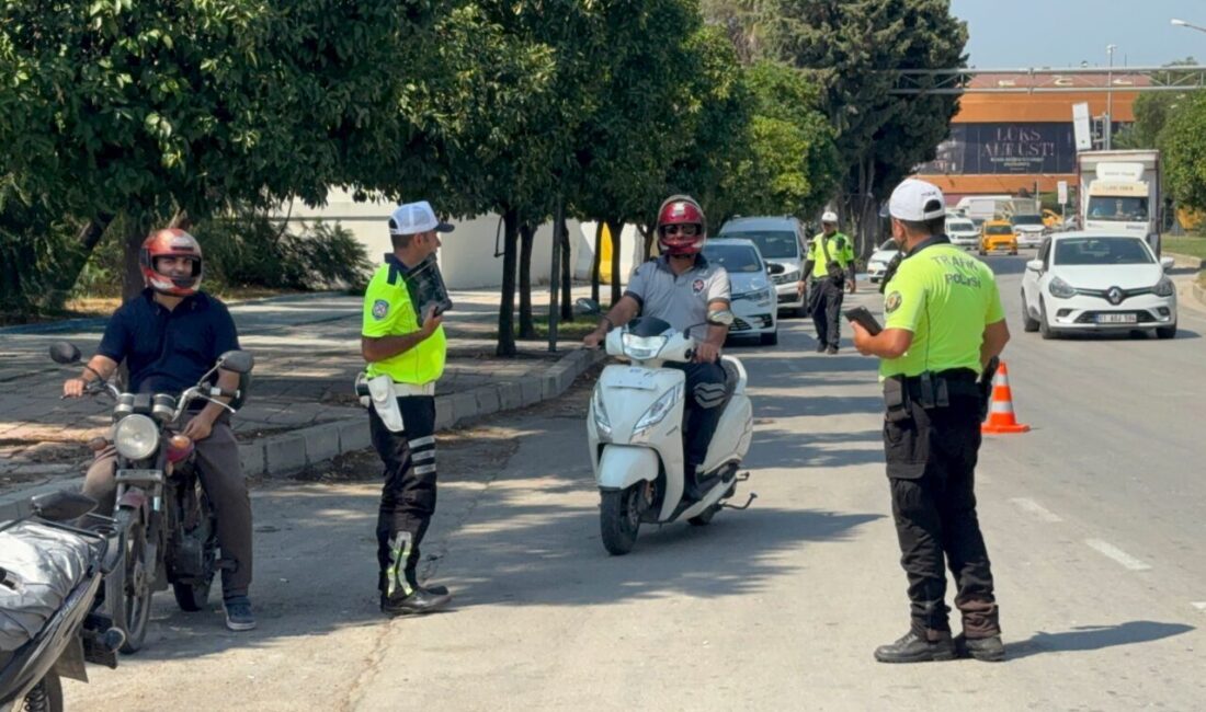 ADANA (AA) – Adana'nın merkez Seyhan ilçesinde trafik polislerince yapılan