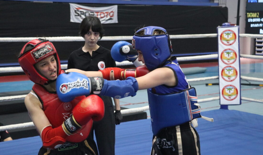 ADANA (AA) – Türkiye Muaythai Federasyonu tarafından düzenlenen Hayri Doğan