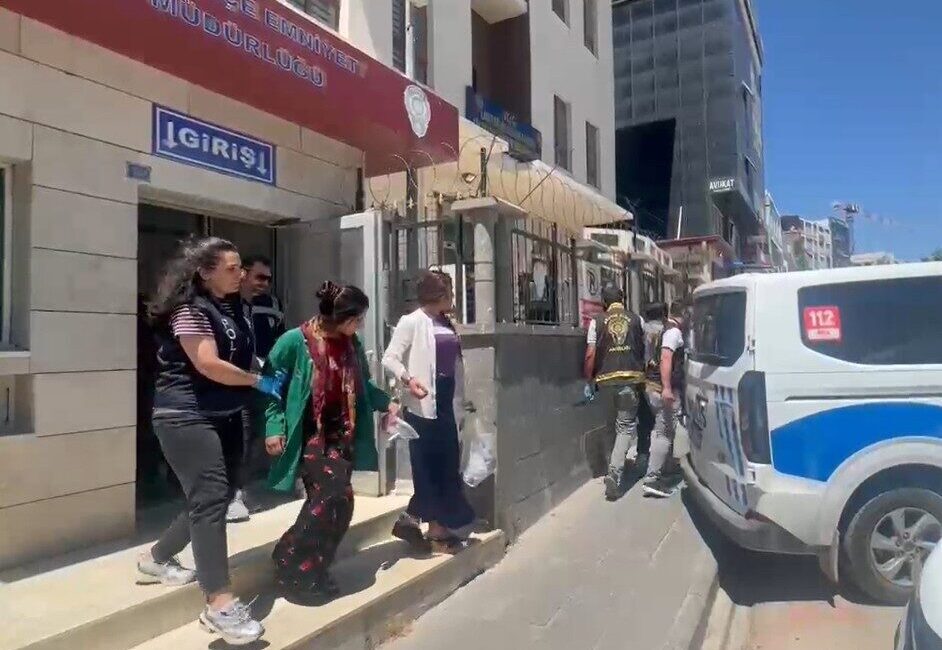 ADIYAMAN (AA) – Adıyaman'ın Besni ilçesinde farklı tarihlerde yapılan hırsızlıklara