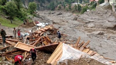 ANKARA (AA) – Afganistan'ın Nuristan bölgesinde etkili olan şiddetli yağışlar