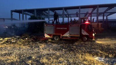 AFYONKARAHİSAR (AA) – Afyonkarahisar'da bir fabrikanın bahçesinde çıkan yangın, itfaiye