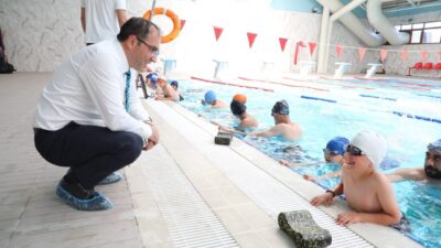 AĞRI (AA) – Ağrı'da çocuk ve gençlerin spora yönlendirilmesi, yüzme
