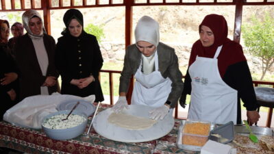 ERZİNCAN (AA) – Aile ve Sosyal Hizmetler Bakanı Mahinur Özdemir