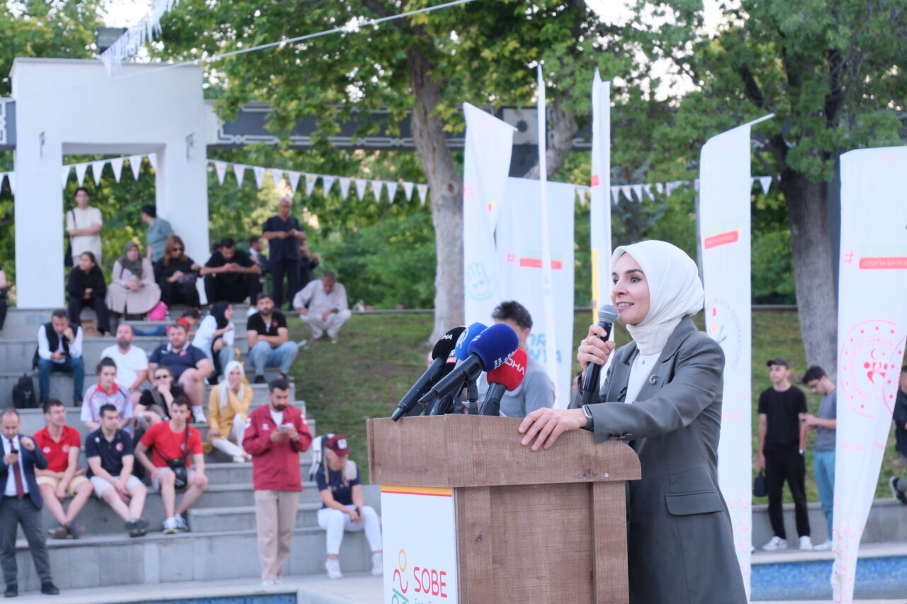 - "Doğru destek, imkanlar ve güçlü bir dayanışmayla aşılmayacak hiçbir
