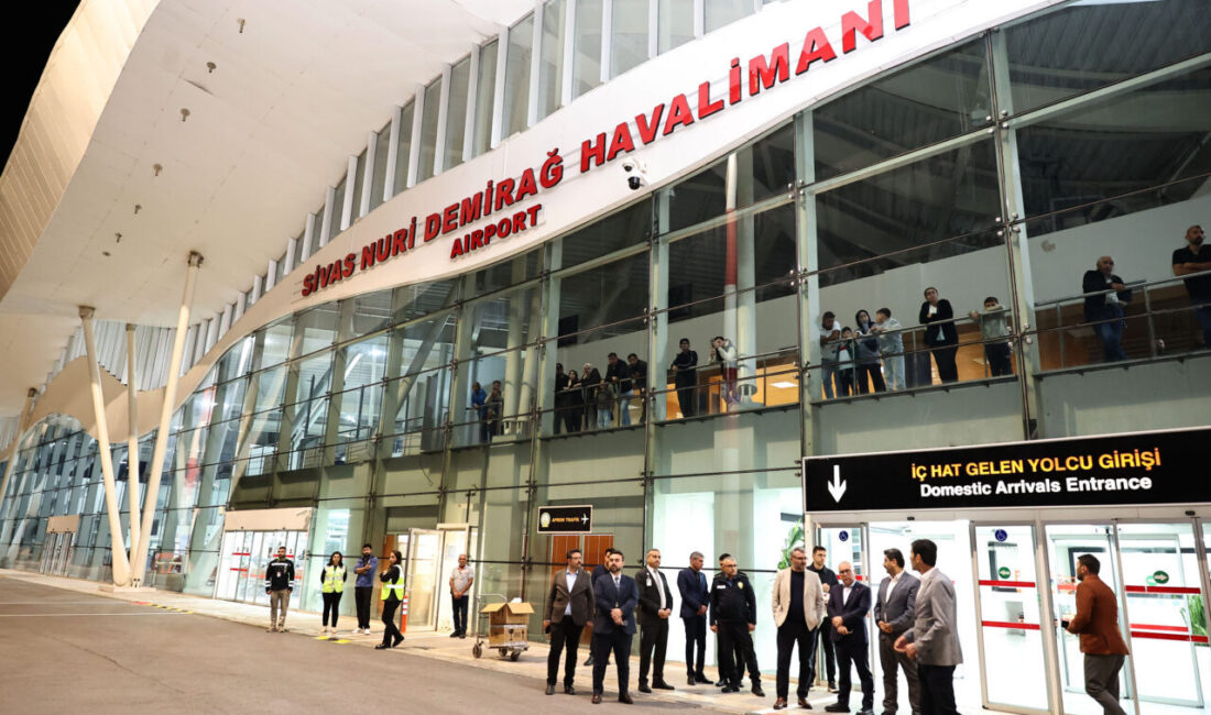 SİVAS (AA) – AJet'in Sivas-Köln uçak seferleri başladı, piste inen