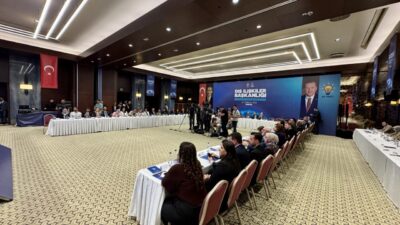 - "Bugün insanlar ölürken insanlığın da sessiz kaldığı bir ortamda