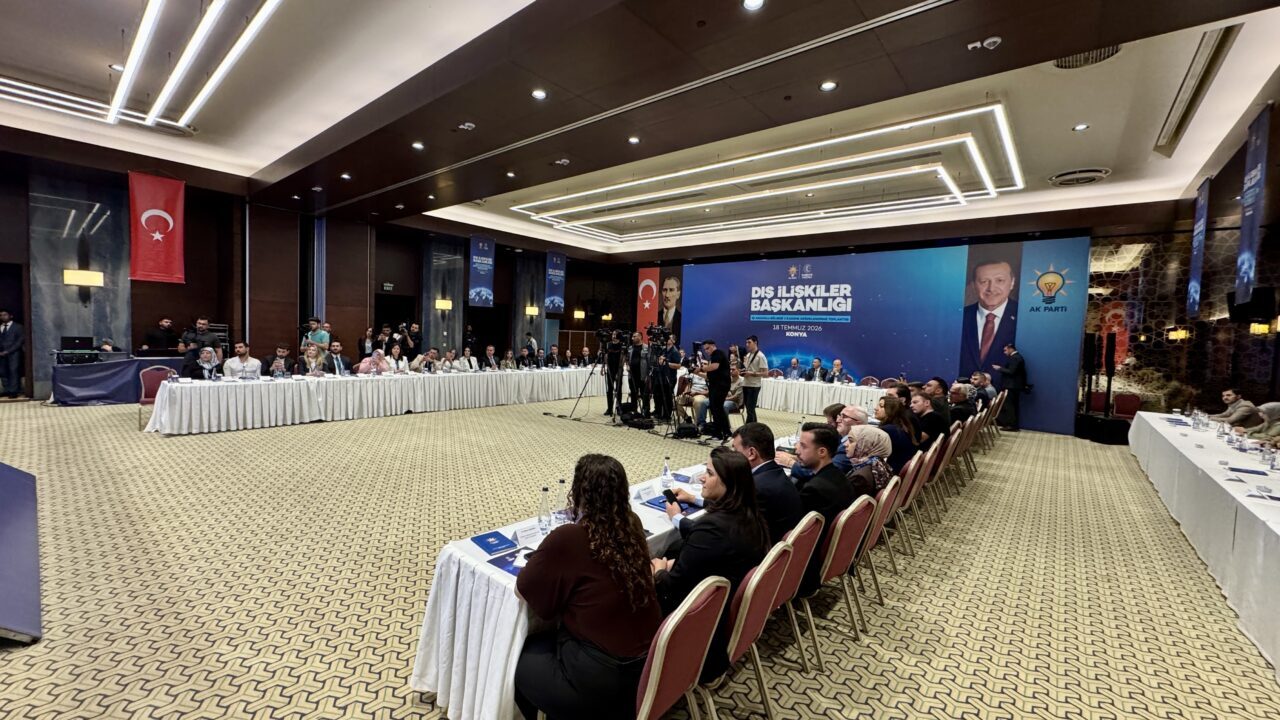 - "Bugün insanlar ölürken insanlığın da sessiz kaldığı bir ortamda