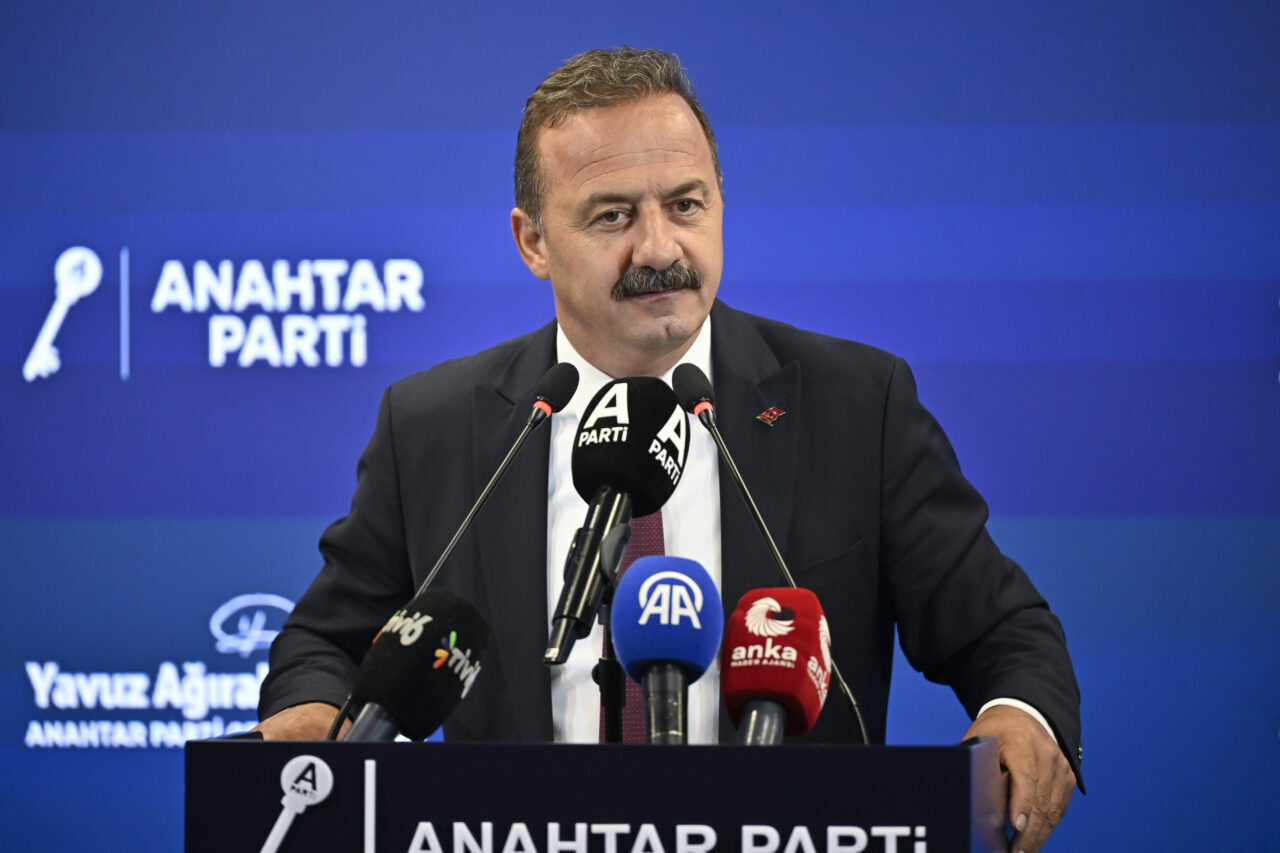 ANKARA (AA) – Anahtar Parti Genel Başkanı Yavuz Ağıralioğlu, gündeme