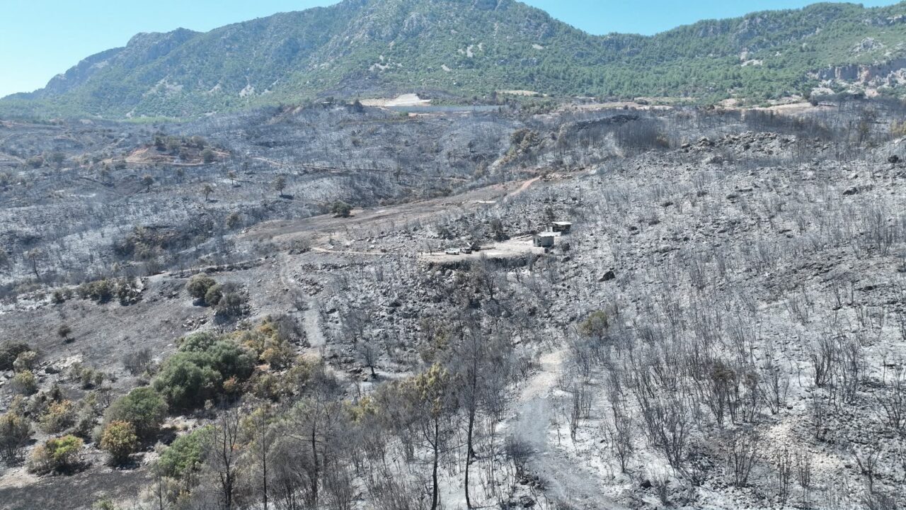 ANTALYA (AA) – Antalya Büyükşehir Belediyesi, Kumluca ilçesinin Yazır Mahallesi'nde