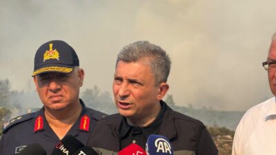 - Vali Hulusi Şahin:
- "Çok yüksek bir rüzgar, fırtına seviyesinde.