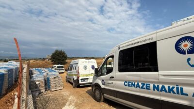 ANTALYA (AA) – Antalya'nın Serik ilçesinde inşaatta başına beton blok