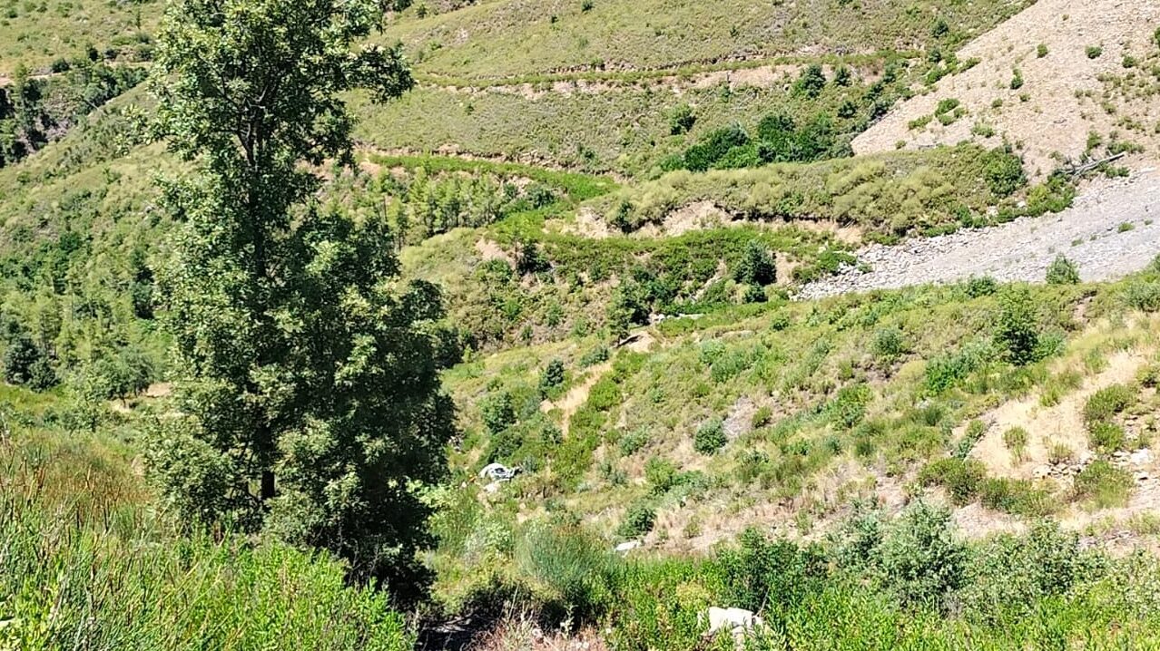 ANTALYA (AA) – Antalya'nın Manavgat ilçesinde uçuruma yuvarlanan otomobildeki 5
