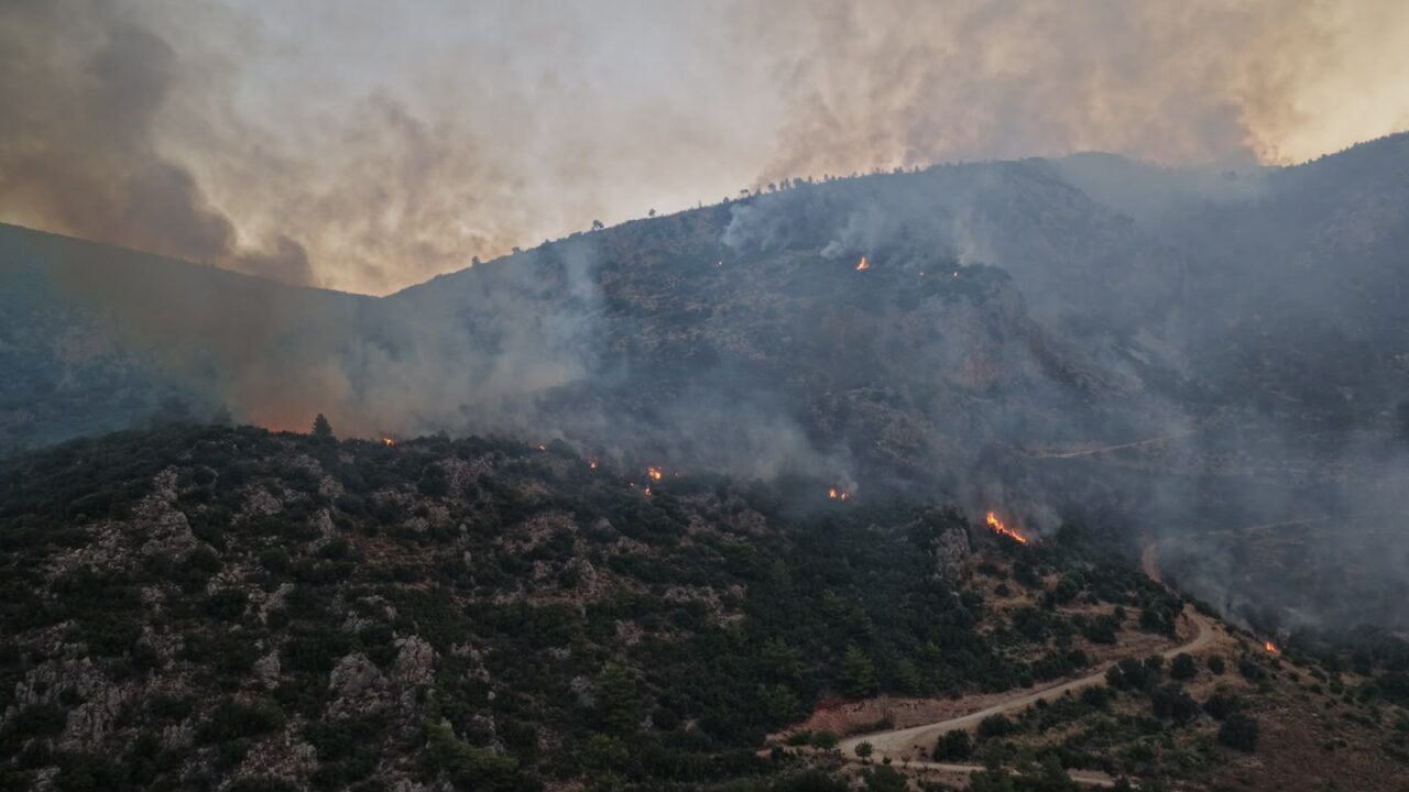 ANTALYA (AA) – Antalya'nın Kaş ilçesinde dün çıkan orman yangınına