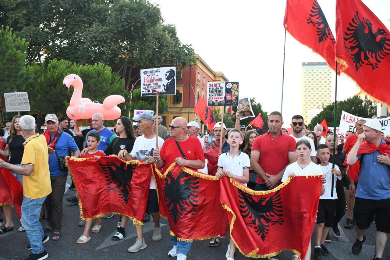 TİRAN (AA) – Arnavutluk'un başkenti Tiran'da, Avlonya (Vlora) kentindeki Zvernec