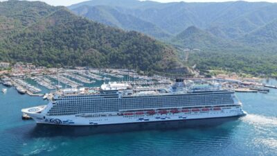 MUĞLA (AA) – Malta bayraklı kruvaziyer "Aroya" ile Muğla'nın Marmaris