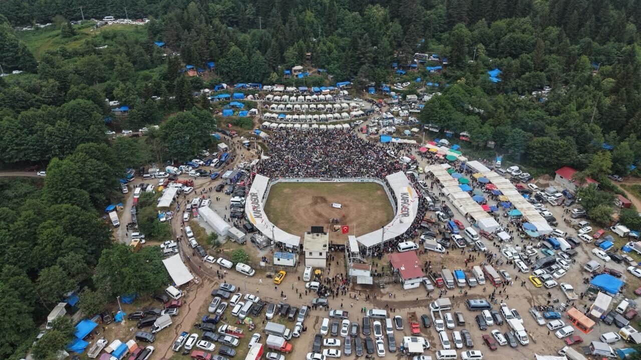 ARTVİN (AA) – Artvin'de 45'incisi düzenlenen "Kafkasör Kültür, Turizm ve